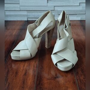 Hermès Beige Leather Platform Sandal Heels EU 40 / US 9